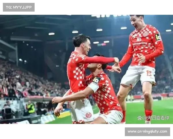 德甲日本前锋盐贝健人遭海外媒体连续两场打出全队最低分，对阵莱比锡被评4.5分